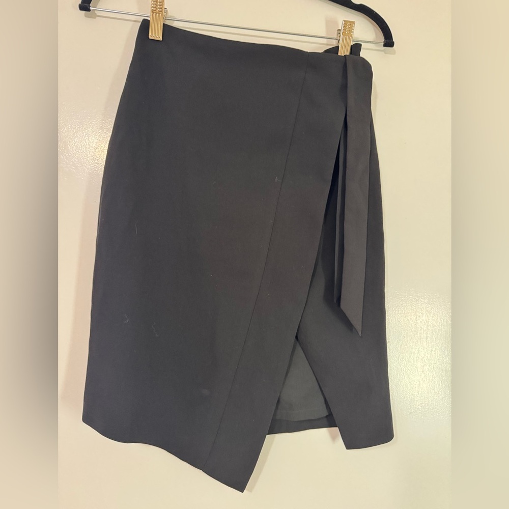 00 Elegant Black Wrap Skirt